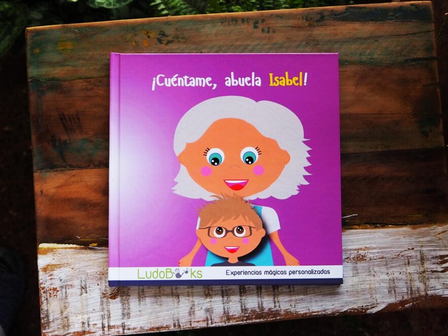 Libro Abuela cuéntame con tarjeta personalizada