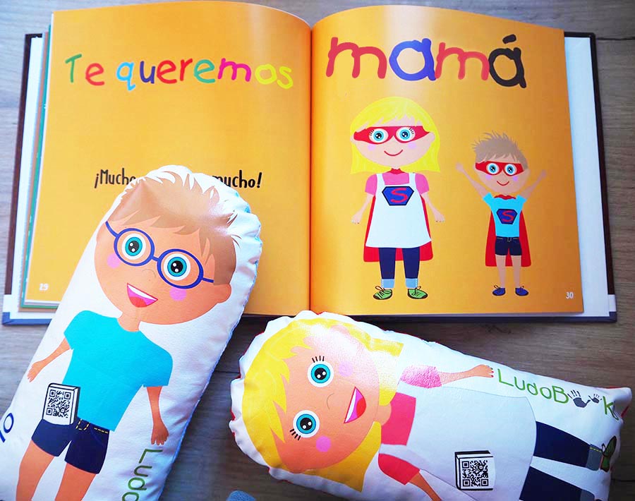 Libro personalizado para mamá con avatares y fotos