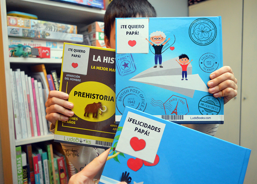 Libros personalizados de papá junto a su hijo o bebe